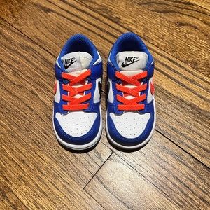Toddler dunk low Nikes